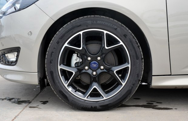 天嬌集團(tuán)圖說(shuō)新款福克斯運(yùn)動(dòng)型[新增CarPlay功能]