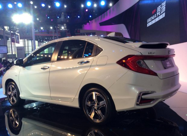 邵陽東風(fēng)本田Gienia競?cè)穑▋蓭缛鸢妫┦装l(fā)，10月18日上市