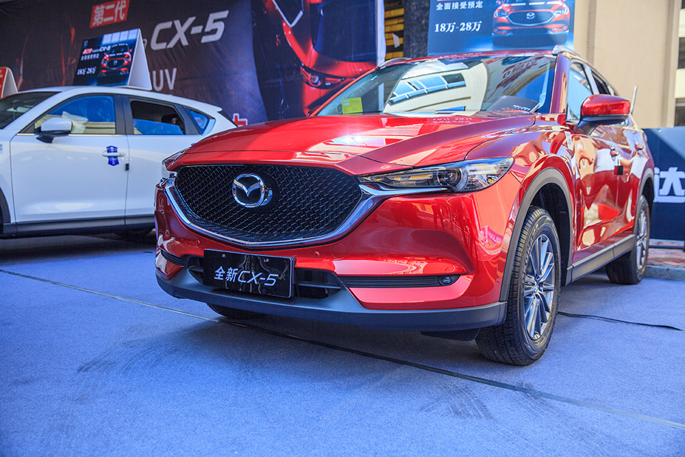 【車展第一天】遇到那個TA，放棄蘋果8......