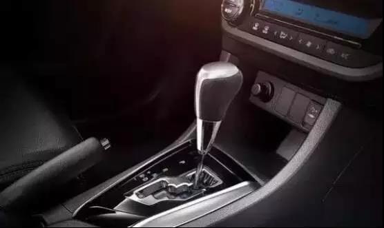 自動擋這么開，跟自我毀車沒啥兩樣！