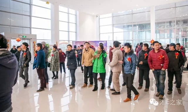 精英齊歡聚天嬌國際汽車城，瑞雪兆豐年！